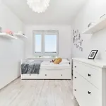 Exclusive Apartments Teczowa With Underground Parking By Noclegi Renters